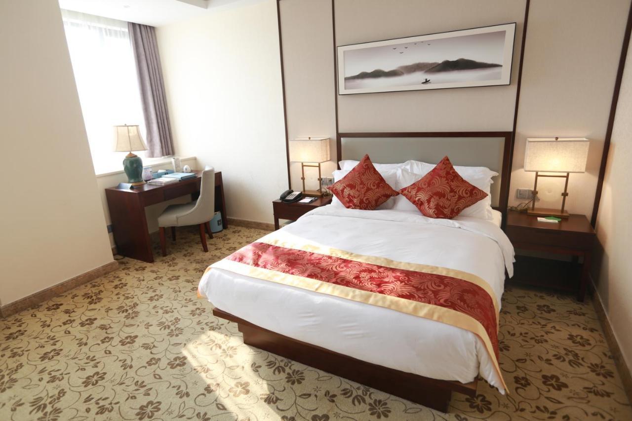 Guangzhou Seaman Club Hotell Exteriör bild