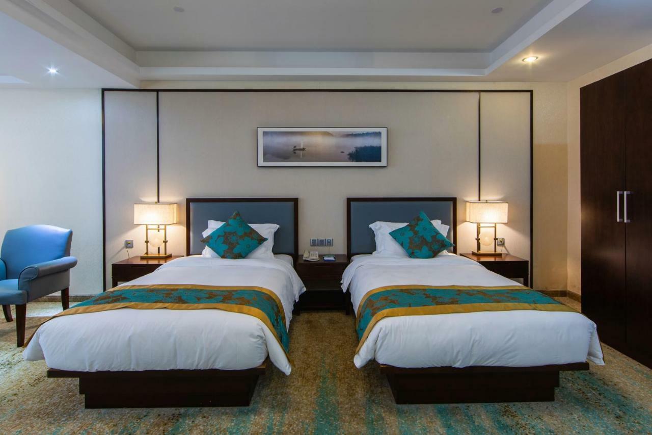 Guangzhou Seaman Club Hotell Exteriör bild